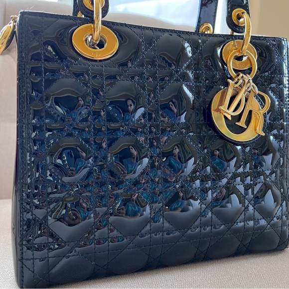 Dior Patent Cannage quilted medium Lady Dior in Black with gold hardware - Picture 3 of 16